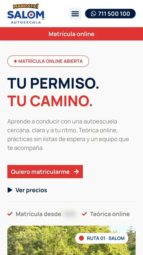 Portada de Autoescuela Salom en el móvil, con la barra roja Matrícula online bajo la cabecera